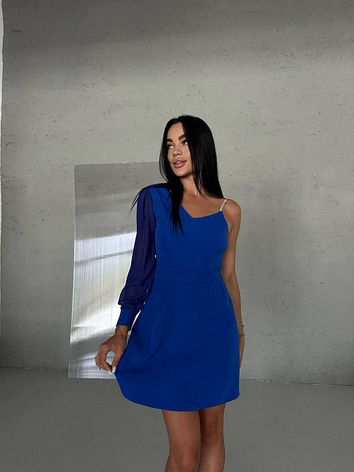 Жіноча святкова міні сукня на одне плече костюмка із шифоновим рукавом Електрик, 42 Одеса - фото 3