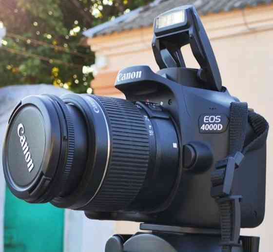 Зеркальный фотоаппарат Canon 4000D с поддержкой WIFI Киев