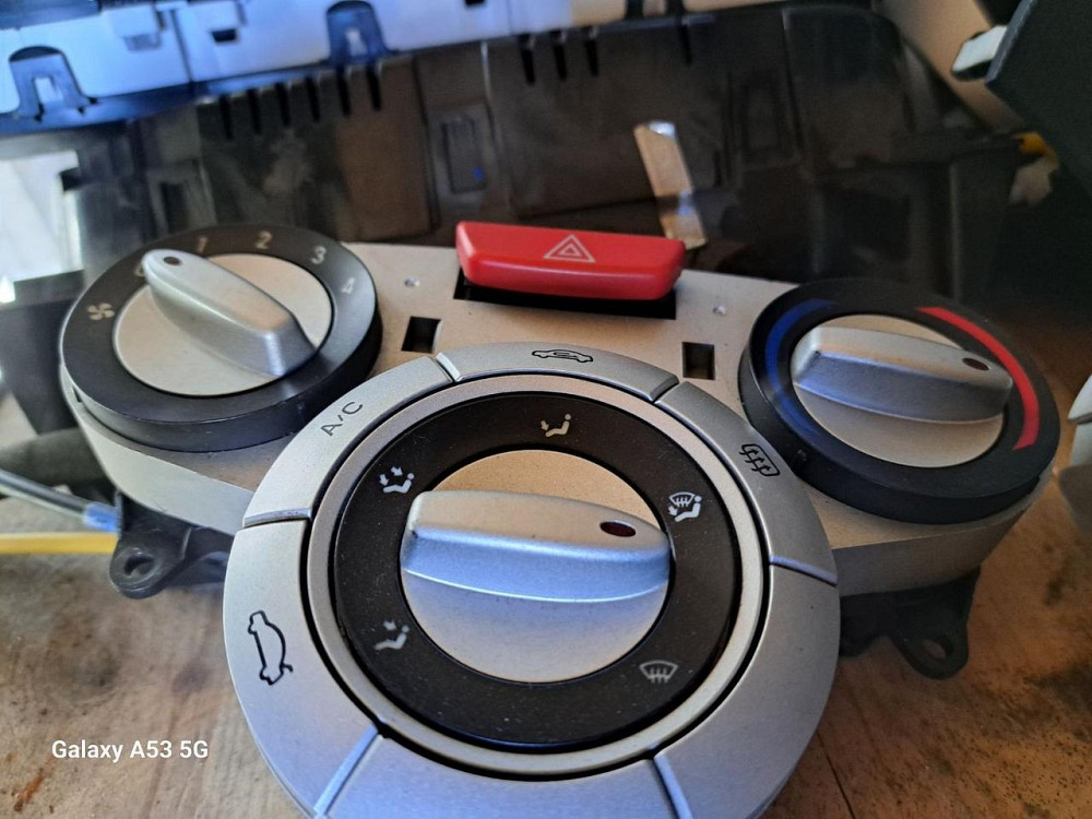 Блок управления климатом печкой / кондиционером Zaz Forza /Chery A 13 Киев - изображение 1