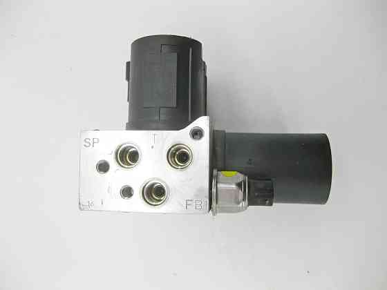 Mercedes-Benz  A2213200358 Блок клапанів гідропідвіски (ABC) на задній міст CL C216 S-class short W221 SL R230 S-class long V221 Одеса