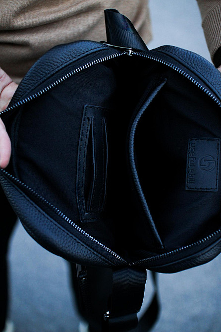 Сумка-мессенджер из натуральной зернистой кожи, сумка через плечо мужская (Черная) Сумы - изображение 9