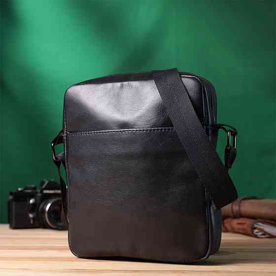 Сумка для чоловіків через плече із глянсової натуральної шкіри Shvigel 22849 Чорна Київ