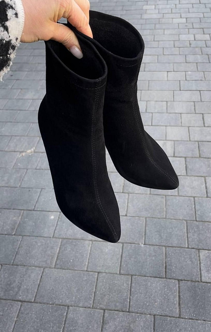 Черевики жіночі SEE SEVEN чорні замша натуральна каблук 9 см высота 15 см (5753) Коломия - фото 9