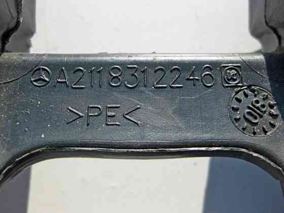 Mercedes-Benz  A2118312246 Повітропровід на дефлектор центральної консолі для задніх пасажирів передня нижня частина E-Class W211 CLS C219 Одеса