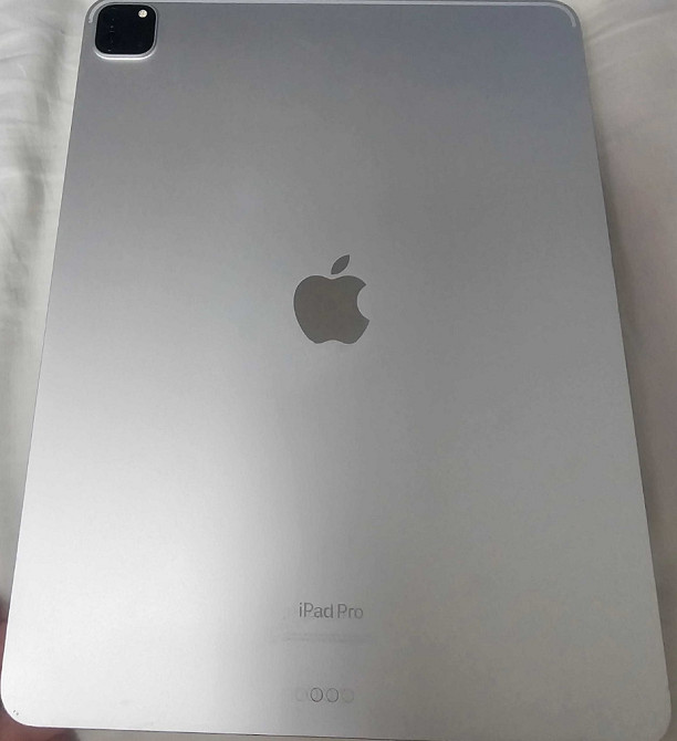 IPad Pro 12.9 2022, 128GB, Silver, Wi-Fi M2 2 чехла,сумка. Київ - фото 5
