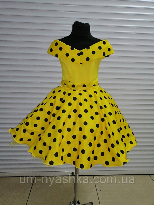 Пышное нарядное платье в ретро стиле 