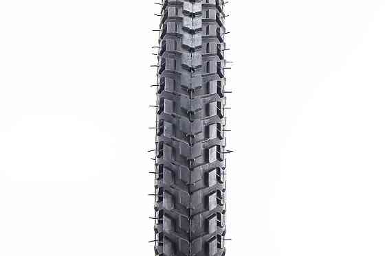 Шина 18"x2,125 (57-355) шипована C712 Київ