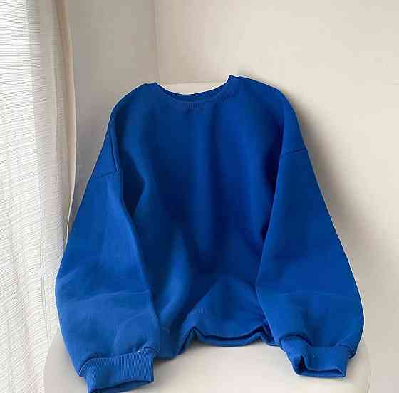 Жіночий теплий одноколірний світшот оверсайз тринитка на флісі Електрик Одеса