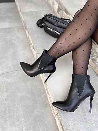 SANTINI Черевики жіночі шкіряні на шпильці 11 см. демісезонні чорні 70543-11 / Черевики з натур Коломыя