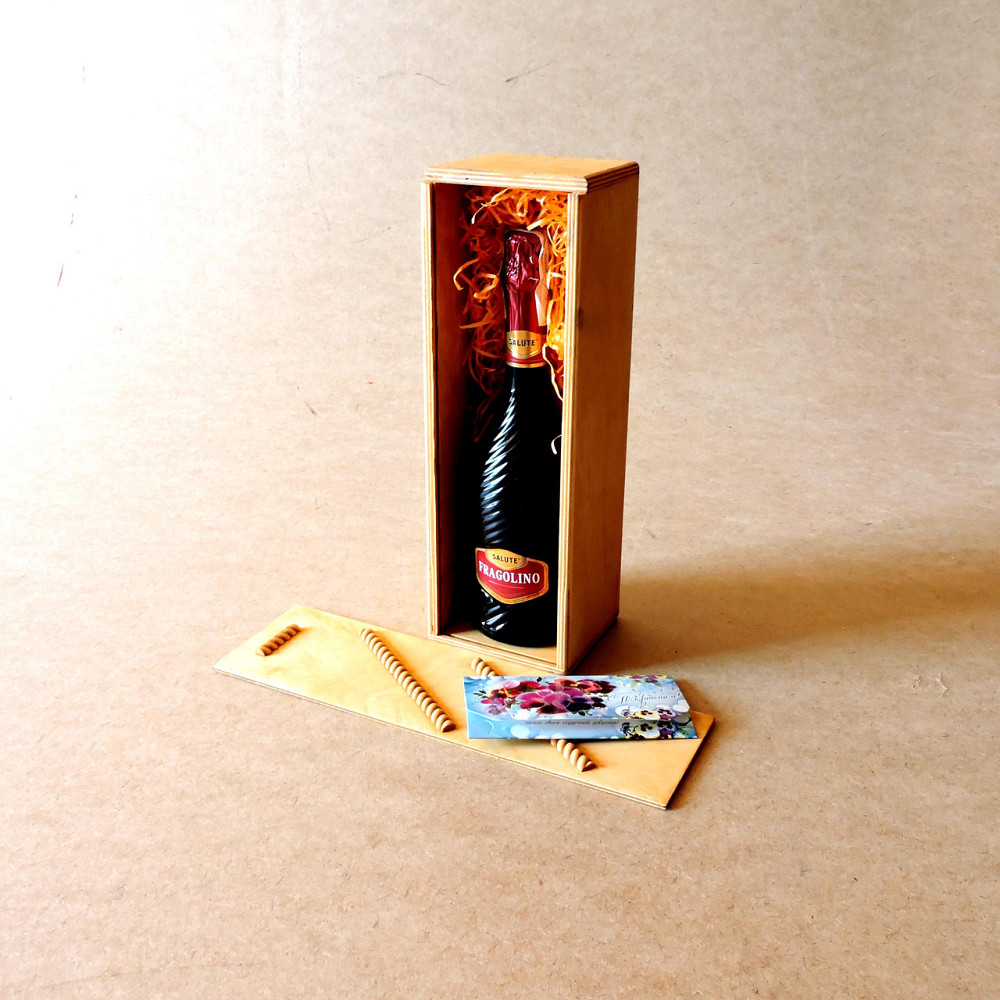 Подарочная коробка 