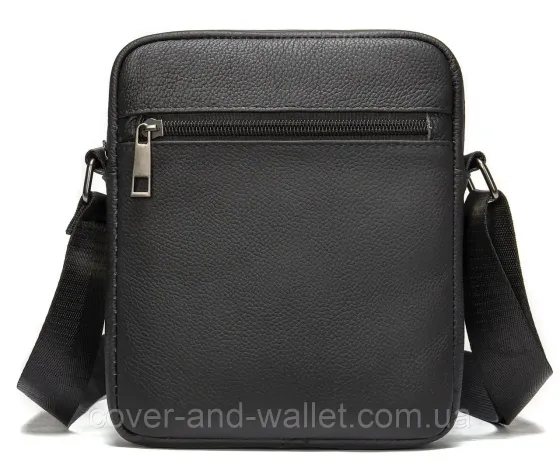 Маленькая мужская вертикальная сумка из натуральной кожи черного цвета Leather Collection Киев