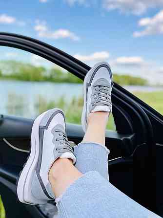 Olli Кросівки жіночі OLLI T-2-Атиа білий/сірий (весна-осінь, шкіра натуральна) (5042) Коломыя