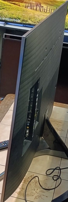 Телевизор Samsung 49