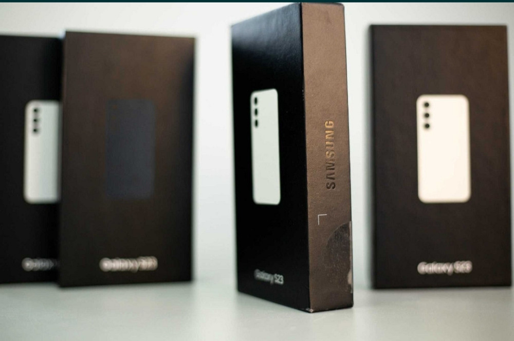 Новый NEW Samsung Galaxy S23 8/128Gb Green/Black Гарантия Trade in Киев - изображение 2