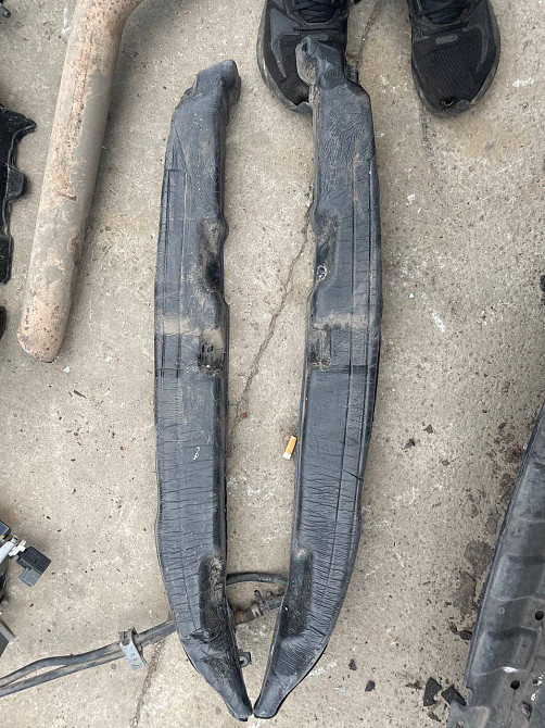 Обшивка підкрилка (шумоізоляція) для Hyundai Santa Fe 2012-2018 Київ - фото 1
