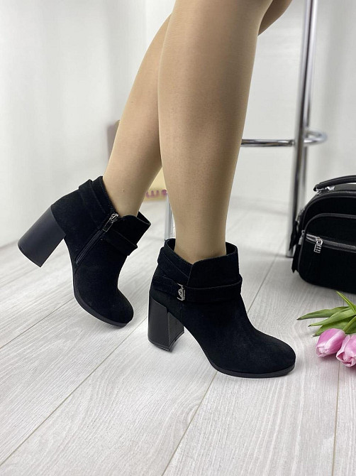 Injers Стильні замшеві черевики жіночі демісезонні весна-осінь чорні на підборах р. 36-39 1208 Коломия - фото 4