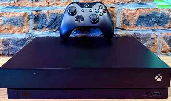 Приставка Xbox One X Київ