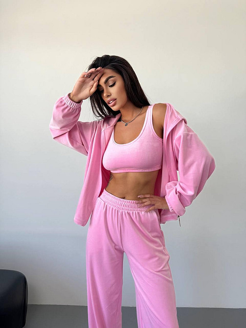 Жіночий стильний прогулянковий костюм-трійка: кофта топ і штани з м'якого велюру Барбі, 42/44 Одеса - фото 5