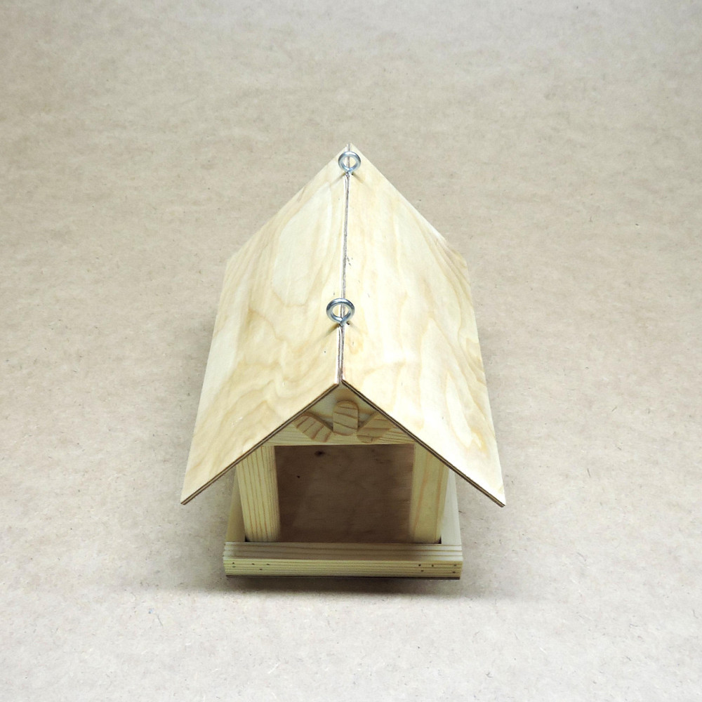 Кормушка садовая для птиц 