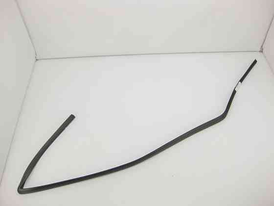 Mercedes-Benz  A2037250425 Ущільнювач опускного скла правих дверей CL203 Sportcoupe C203 Одеса