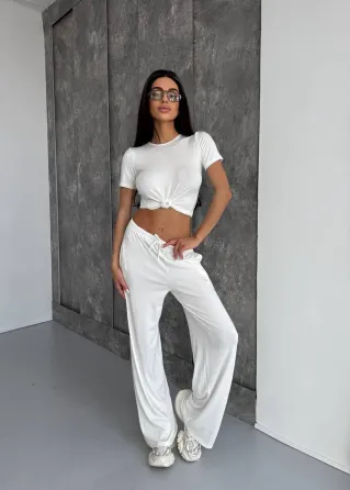 Женский костюм из вискозы с индейкой — базовый комплект футболка + брюки Одесса