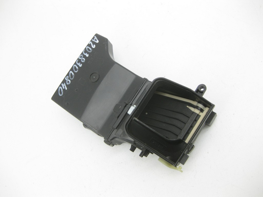 Mercedes-Benz  A2038300840 Повітряний канал вентиляції для ніг праворуч C-Class W203 G-Class W463 C-class W203 G-class W463 C-class S203 CL203 Sportco Одесса - изображение 4