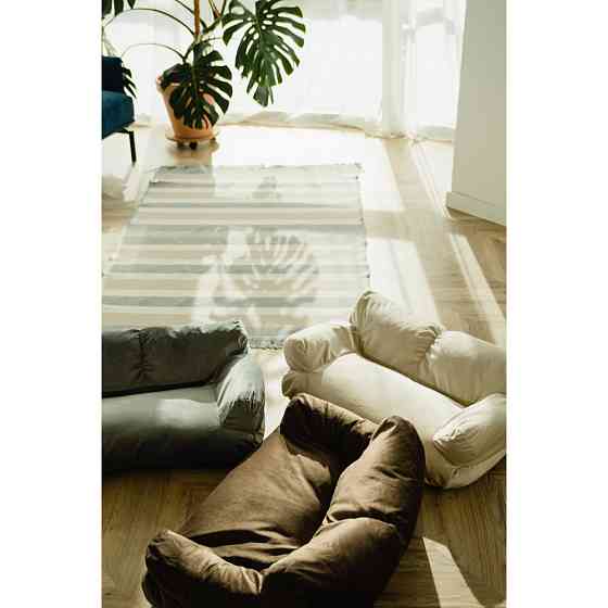 Велюровий диванчик для собак і котів Incor бежевий 10073 M (66х37х33) Київ