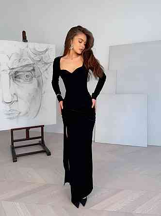 Жіноча приваблива елегантна довга сукня  королівський щільний оксамит Одеса