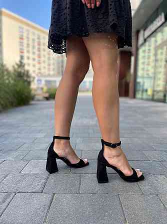 LIRIO Жіночі босоніжки чорні з відкритим носком літні з натуральної замші на підборах LIRIO L03 Коломыя