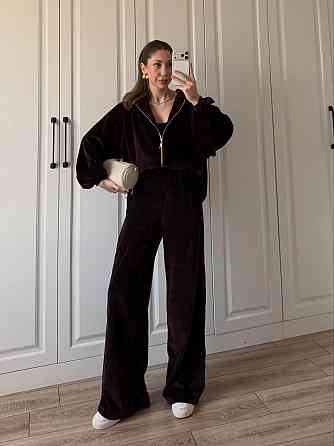 Жіночий стильний костюм трійка: кофта топ і штани з турецького плюшевого велюру Одеса