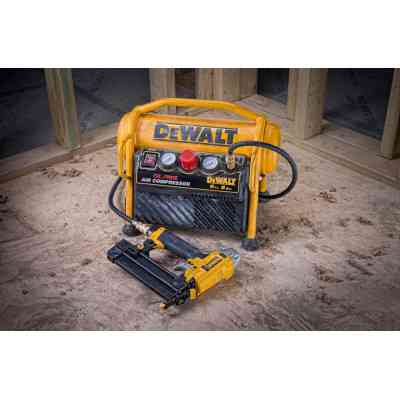 Компресор DeWALT DPC6MRC 170 л/хв, 1.1 кВт (DPC6MRC) Вінниця