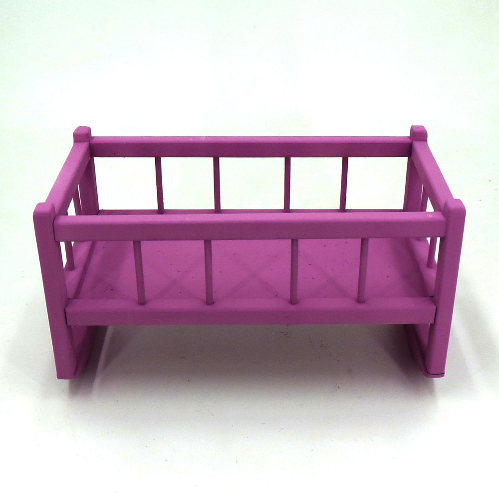 Кровать для кукол 