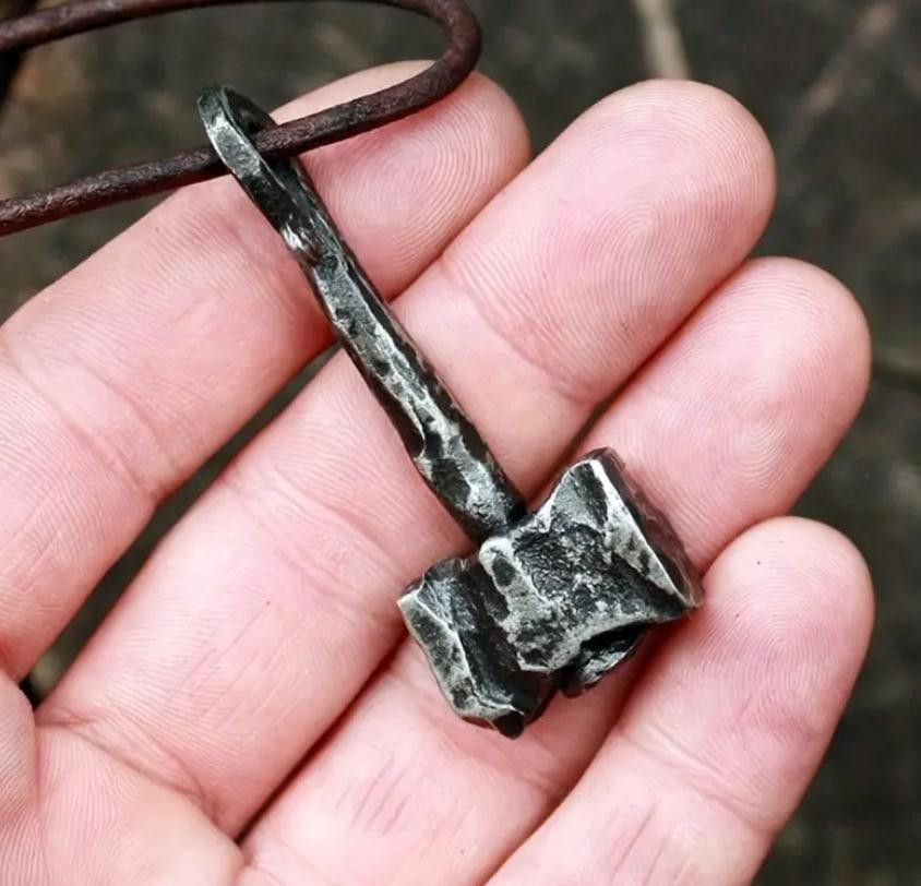 Чоловічий кулон підвіска в скандинавсьому стилі " Молот Тора Мйольнір" на шнурку 4*2 см. Київ - фото 3