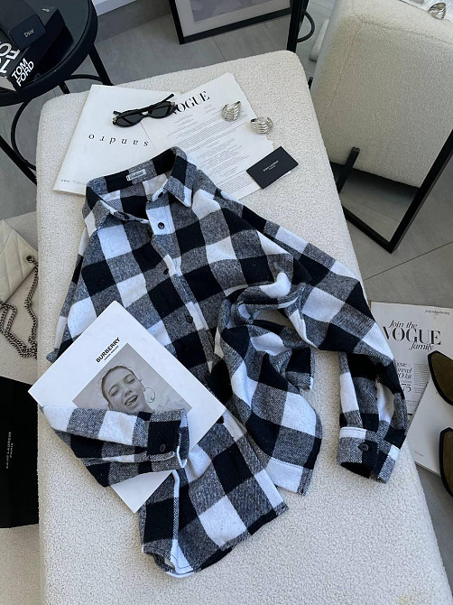 Жіноча тепла оверсайз сорочка в карту кашемір байка Чорний Одеса - фото 4