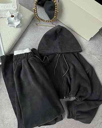 Жіночий теплий прогулянковий костюм — трійка: укорочена кофта, топ і штани в стилі оверсайз двосторонній фліс + мікродайвінг Графі Одеса