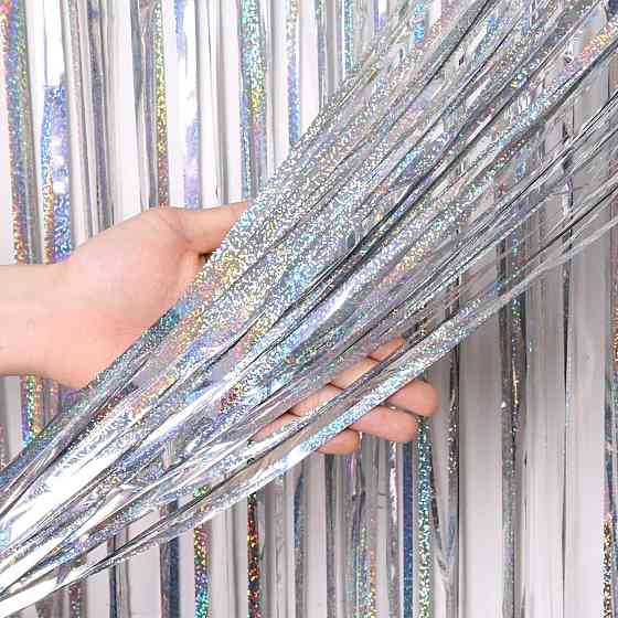 Дощик для фотозони з голограмою прикраса 245 см на 92 см сріблястий Київ