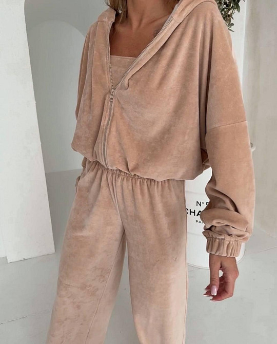 Жіночий плюшевий костюм-трійка: кофта топ і штани з велюру Бежевий, 44/46 Одеса - фото 2