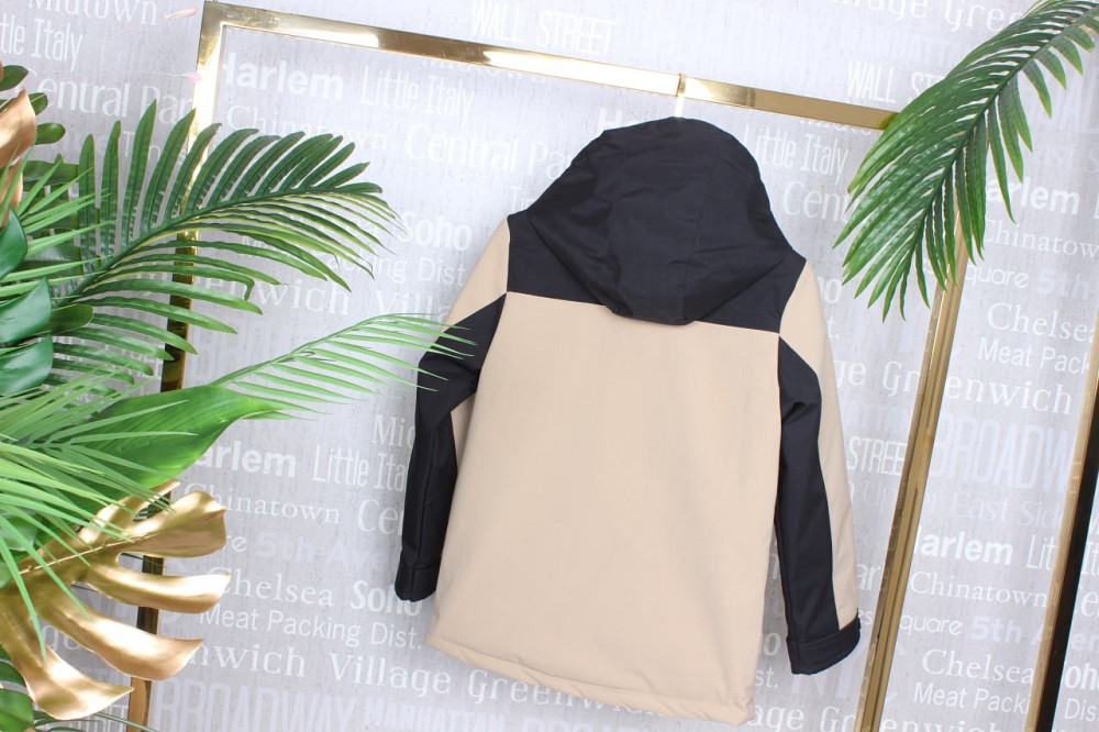 Демисезонная бежевая куртка  для мальчиков 128,134,140 Николаев - изображение 3