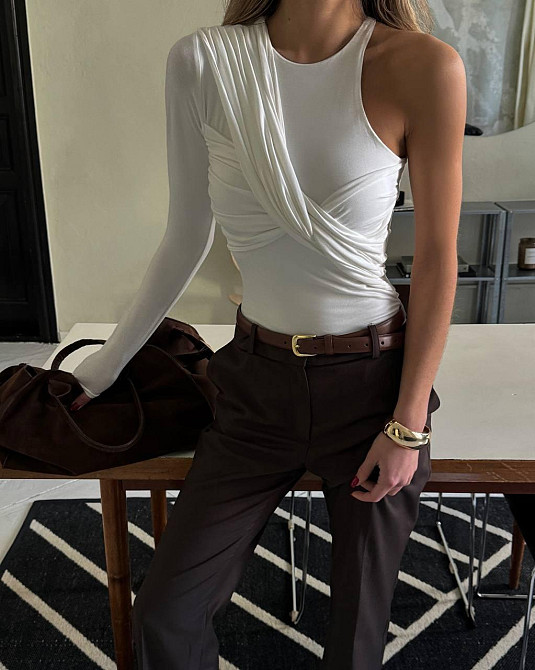 Женский стильный боди с драпировкой турецкая вискоза Молочный Одесса - изображение 1