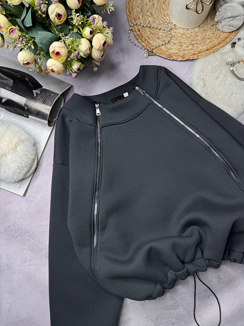 Жіноча стильна тепла об'ємна худі турецька треніт на флісі Графіт Одеса - фото 3