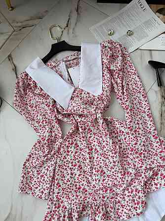 Жіноча романтична мінісукня-комбінезон у квітковий принт із білим коміром софт + котон Рожевий, 44/46 Одеса