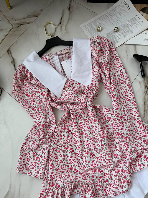 Женское романтичное мини платье-комбинезон в цветочный принт с белым воротником софт+котон Розовый, 44/46 Одесса - изображение 4