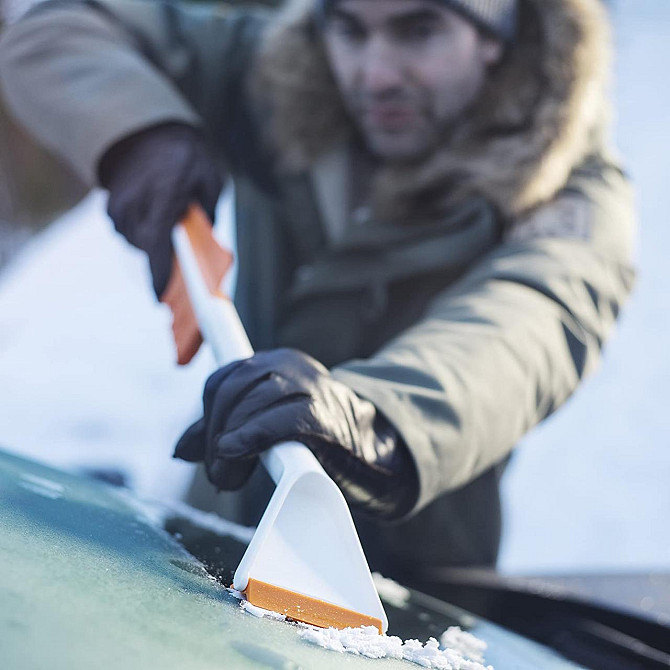 Автомобильный Скребок для льда и щетки Fiskars 