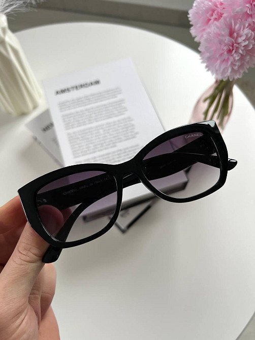 Жіночі окуляри Chanel для середньої особи стильне рішення, що поєднує елегантність та комфорт Київ - фото 7