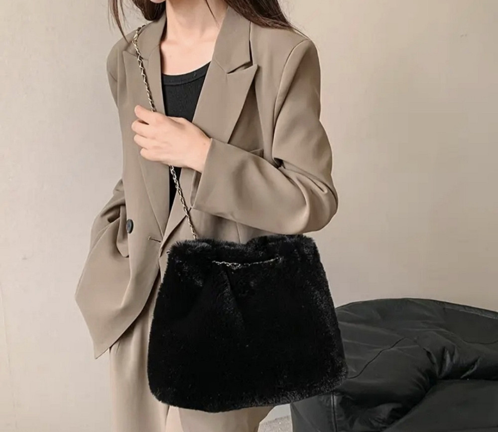 Сумка зі штучного хутра Чорна Сміла - фото 3