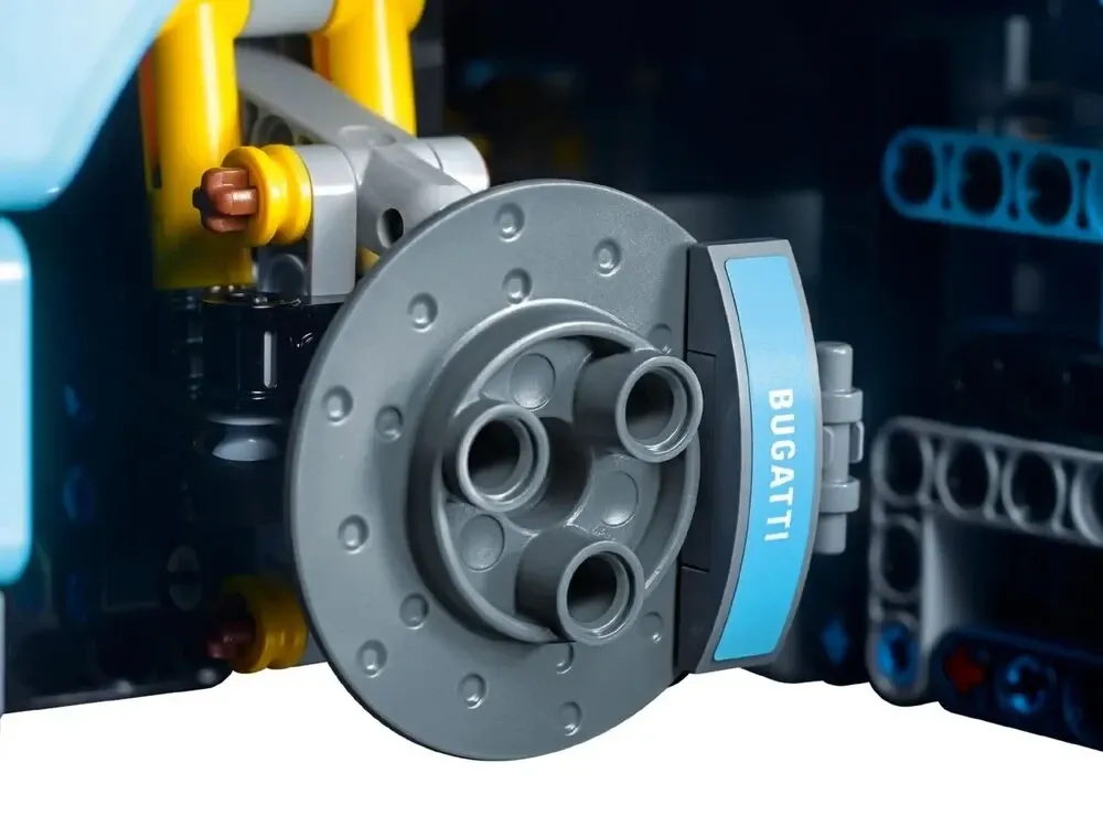 Конструктор Technic Bugatti Chiron (42083), 3599 деталей совместимый с lego лего бугатти Запорожье - изображение 7