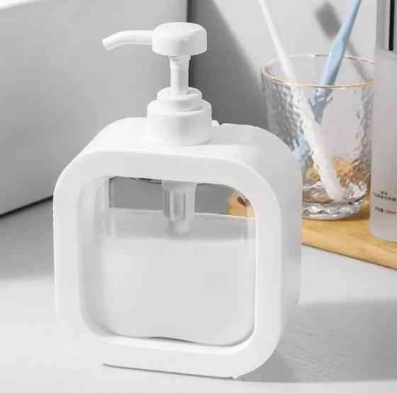 Дозатор для жидкого мыла Classic white белый 500мл Винница