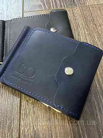 Шкіряний затискач для купюр та карток на кнопці синього кольору LQ Leather Київ