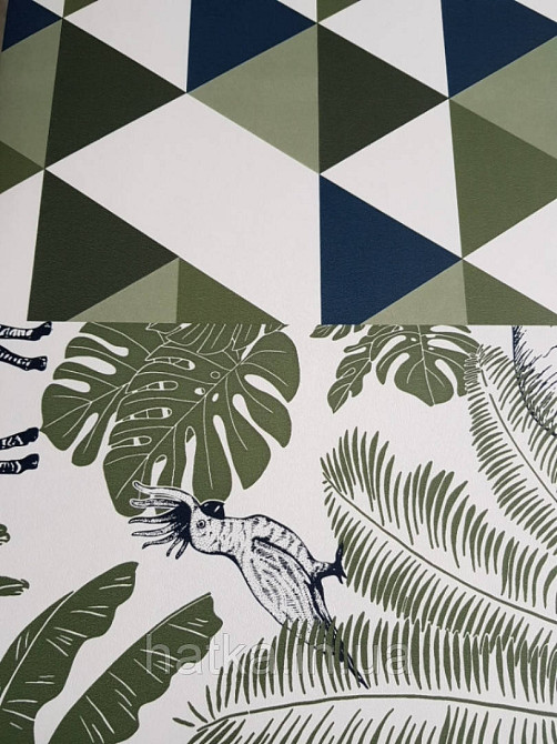 Шпалери флізелінові дитячі Caselio Our Planet джунглі рослини тварини слони, тигри зелені папуги на білому Київ - фото 2