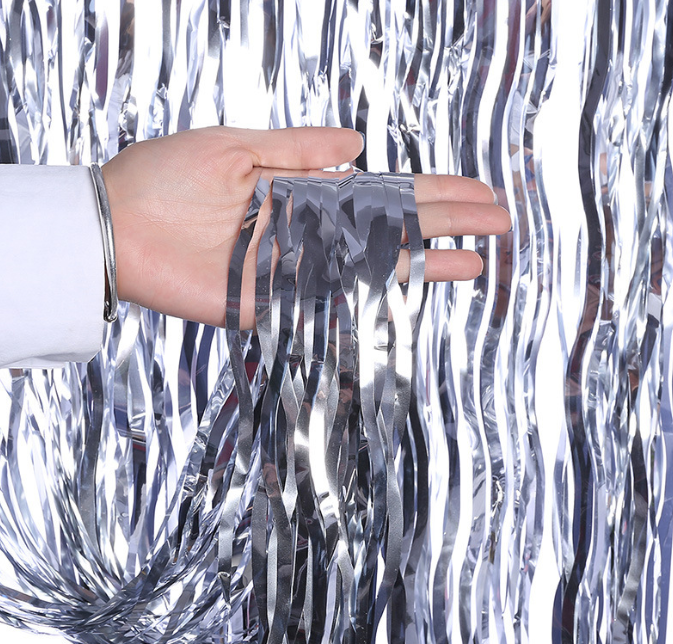 Дощик для фотозони хвилястий 2 м на 1 м сріблястий Київ - фото 1